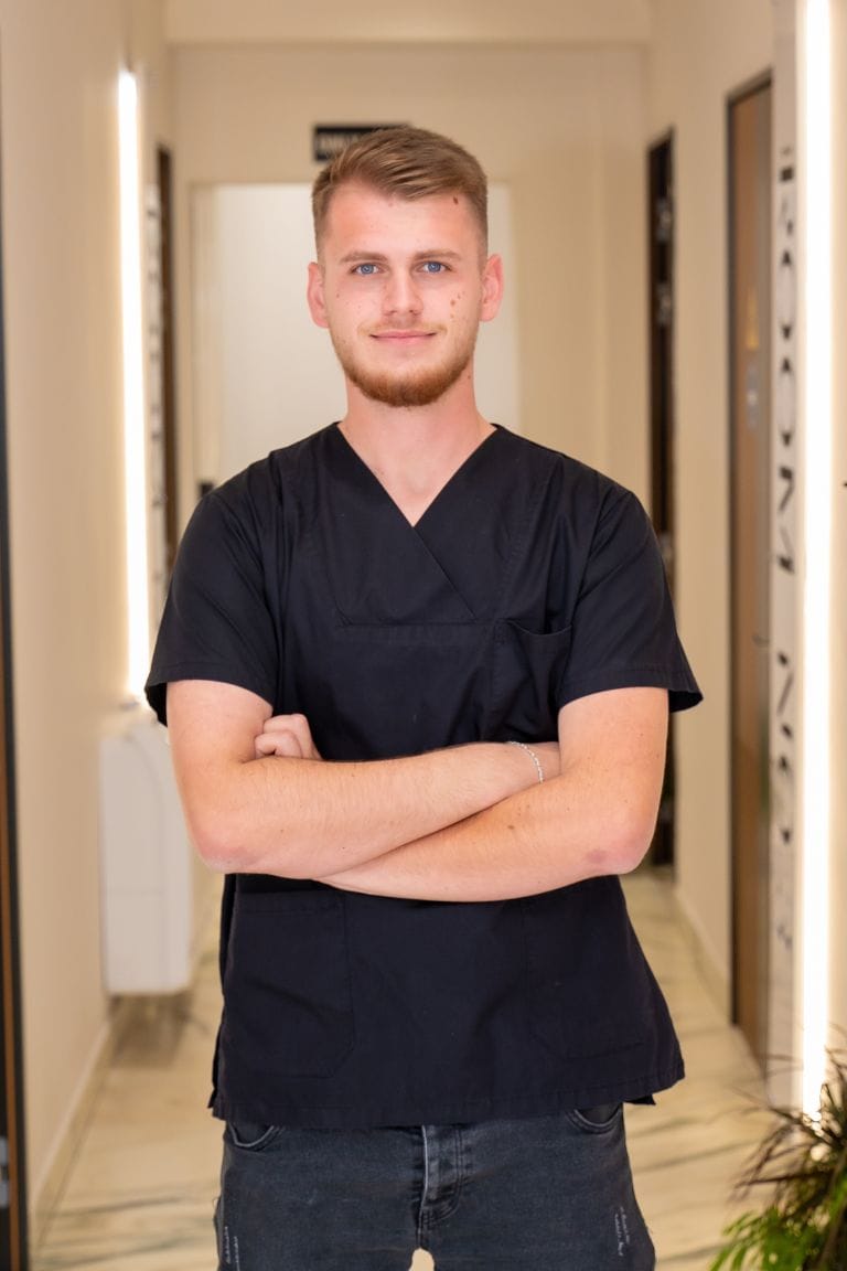 Xhesart Hoxha 1 Xhesart